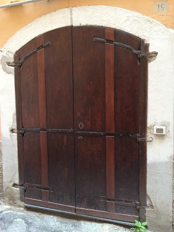 Antico Vicolo Apartment Salerno Bagian luar foto