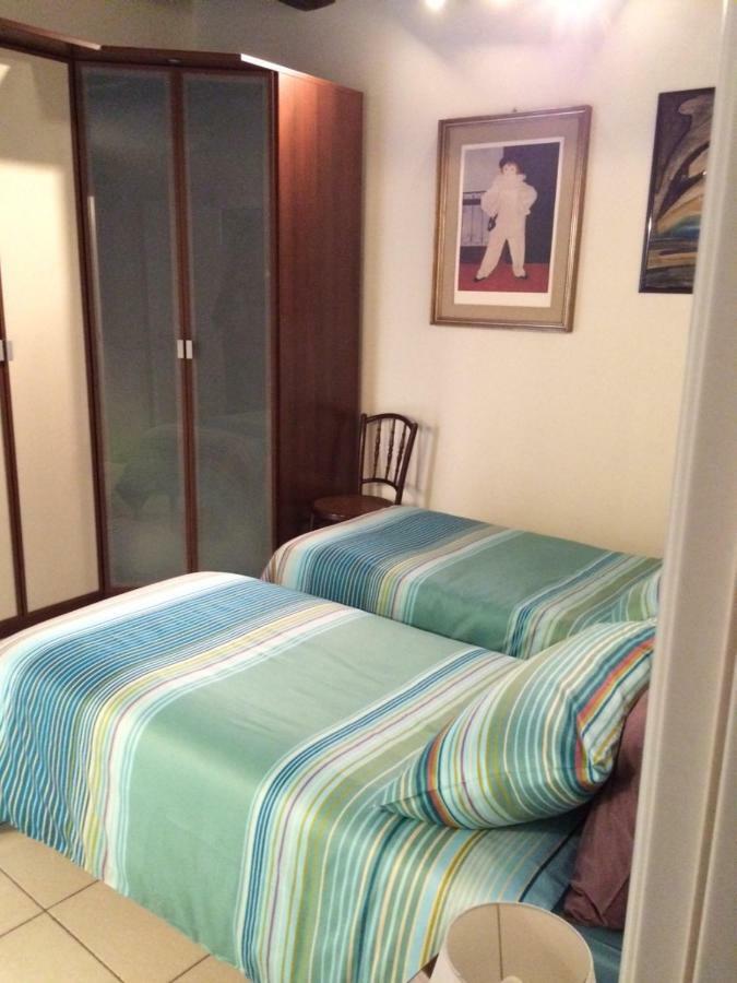 Antico Vicolo Apartment Salerno Bagian luar foto